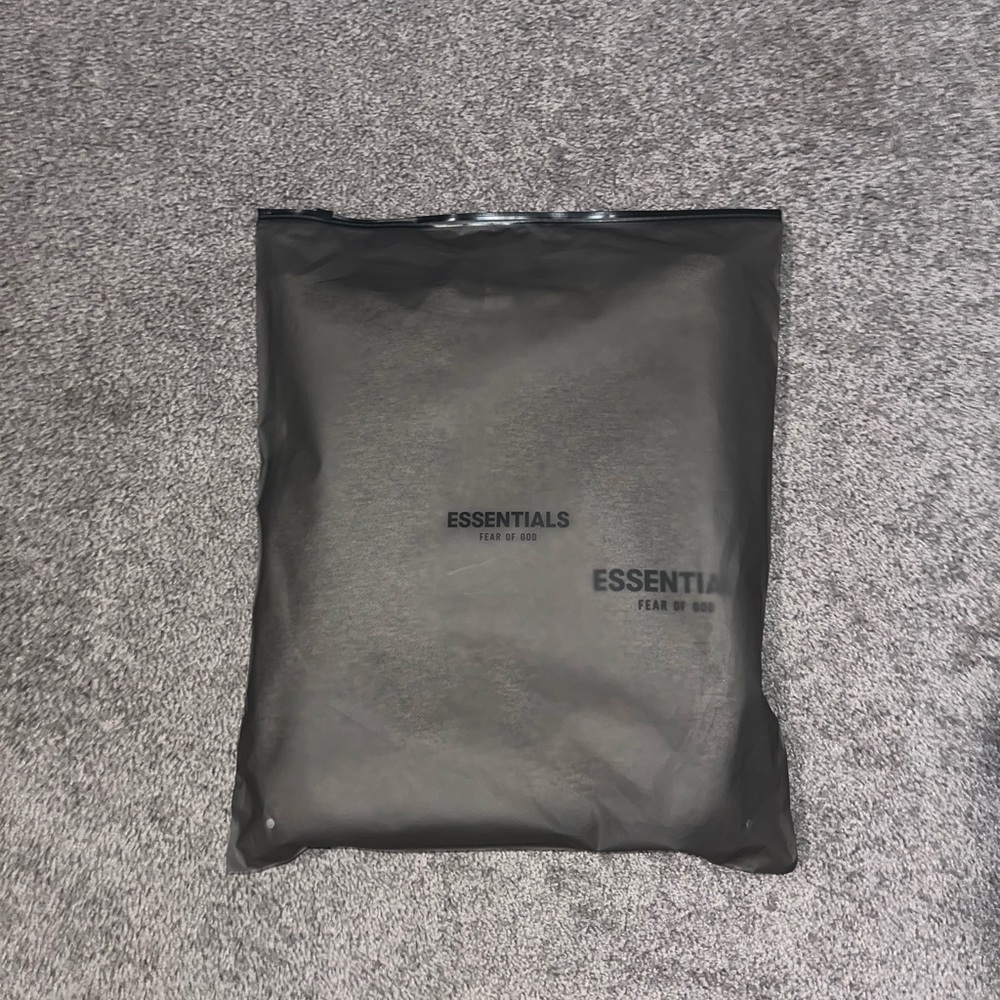 ESSENTIALS FEAR OF GOD SIZE S COLOR DARK OATMEA